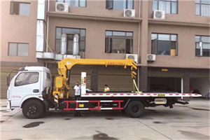 鹤岗附近汽车轮胎更换